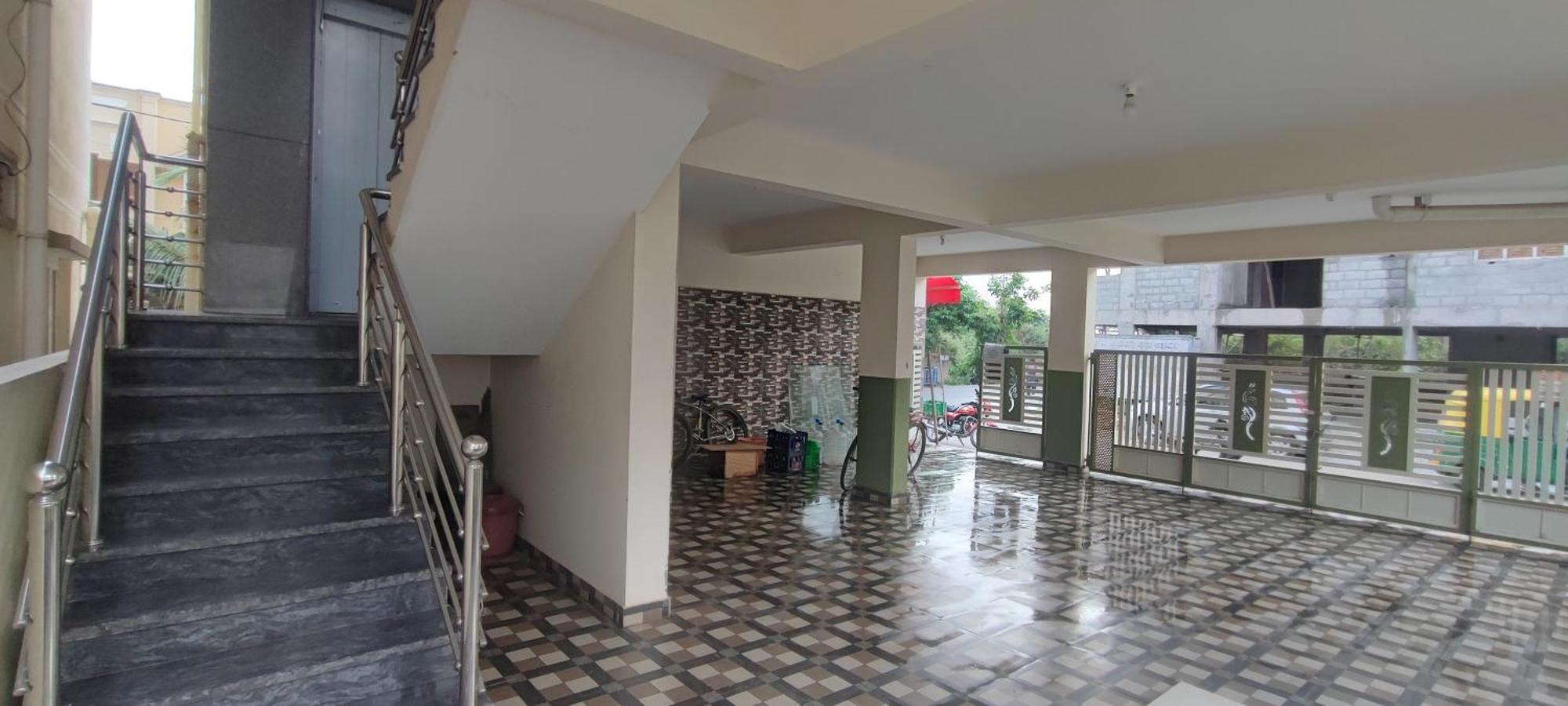 Rrm - Jambu Savari Dinne Apartment *