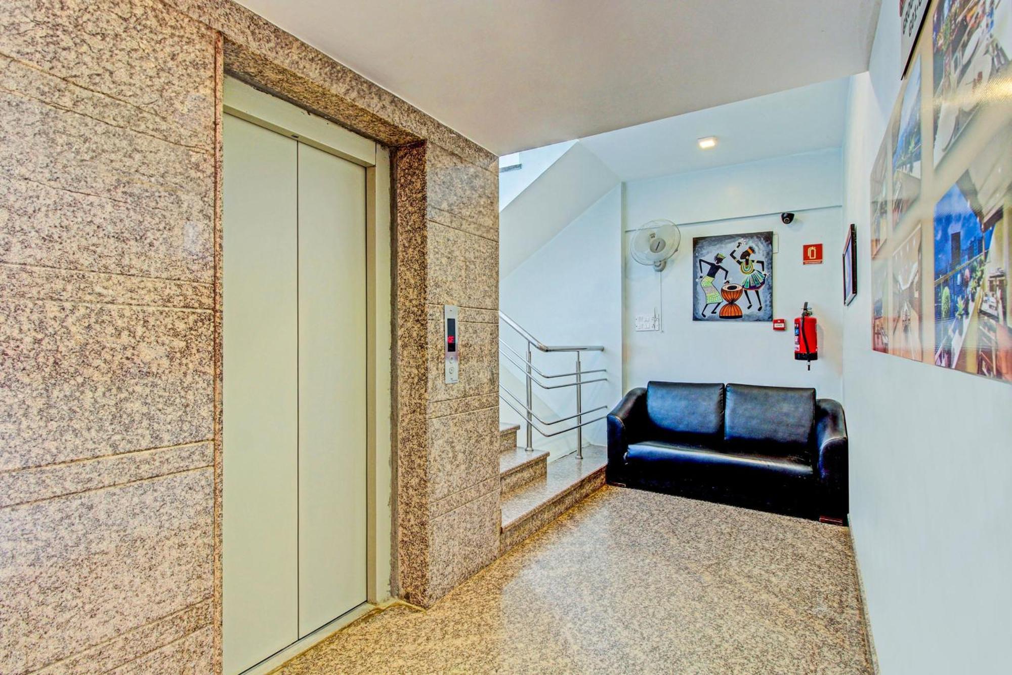 Capital O Sri Krishna Near 7d Voyage Hotel 3*