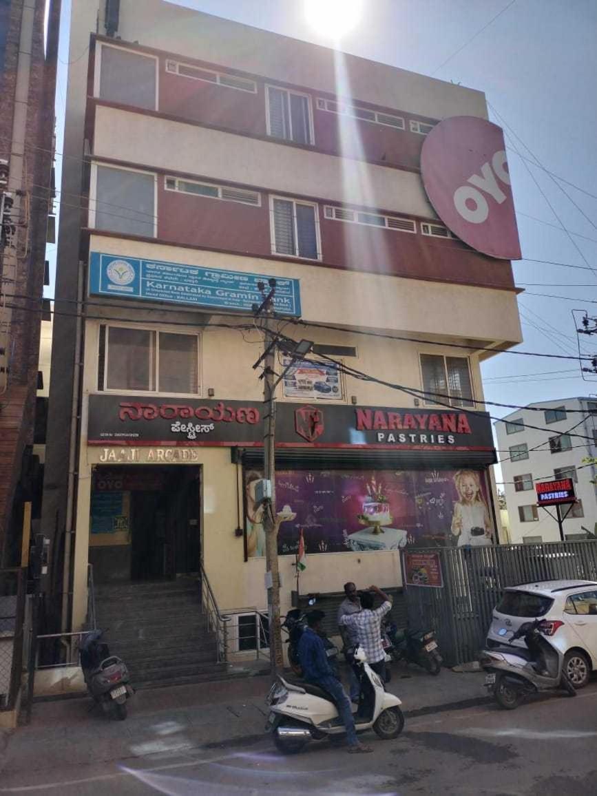 Super Oyo Flagship Grand Residency 3*