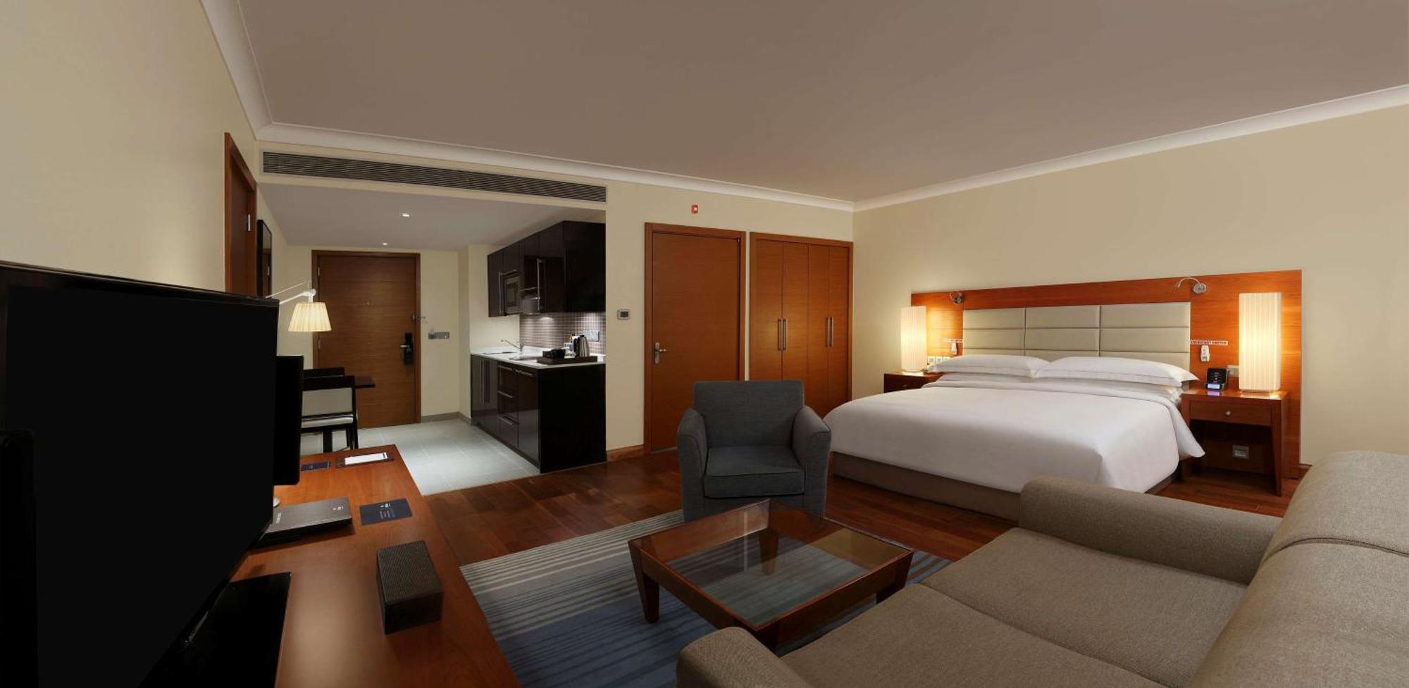 Hilton Embassy Golflinks Hotel