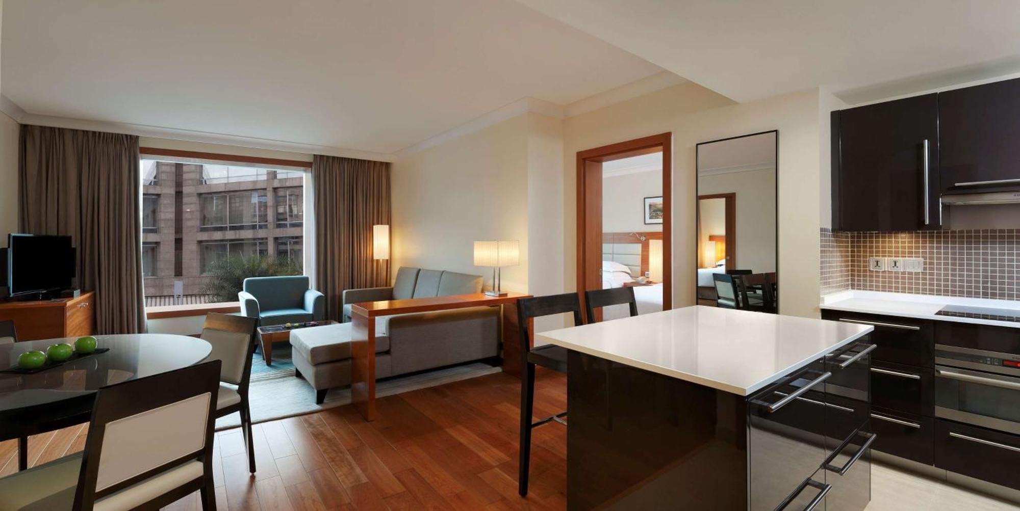 Hotel Hilton Embassy Golflinks Bangalore