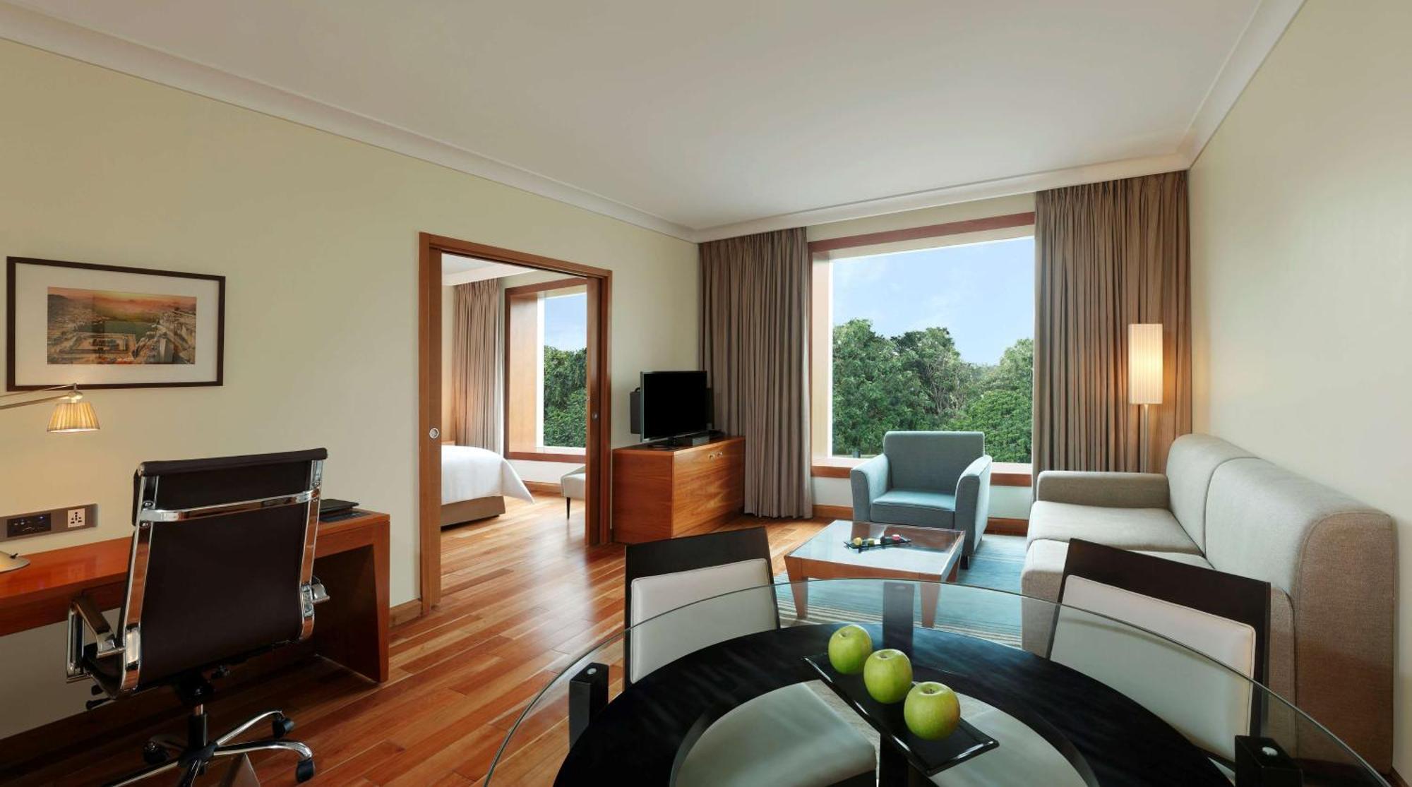Hilton Embassy Golflinks 5*