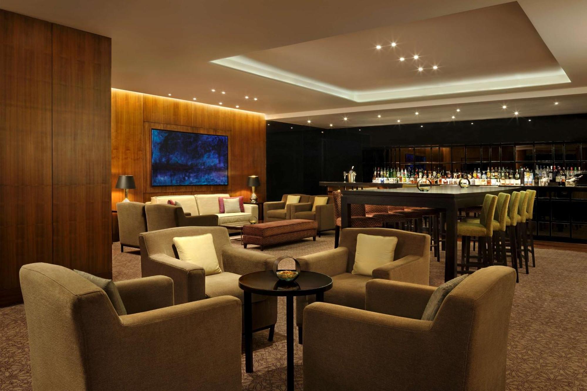 Hilton Embassy Golflinks Hotel 5*