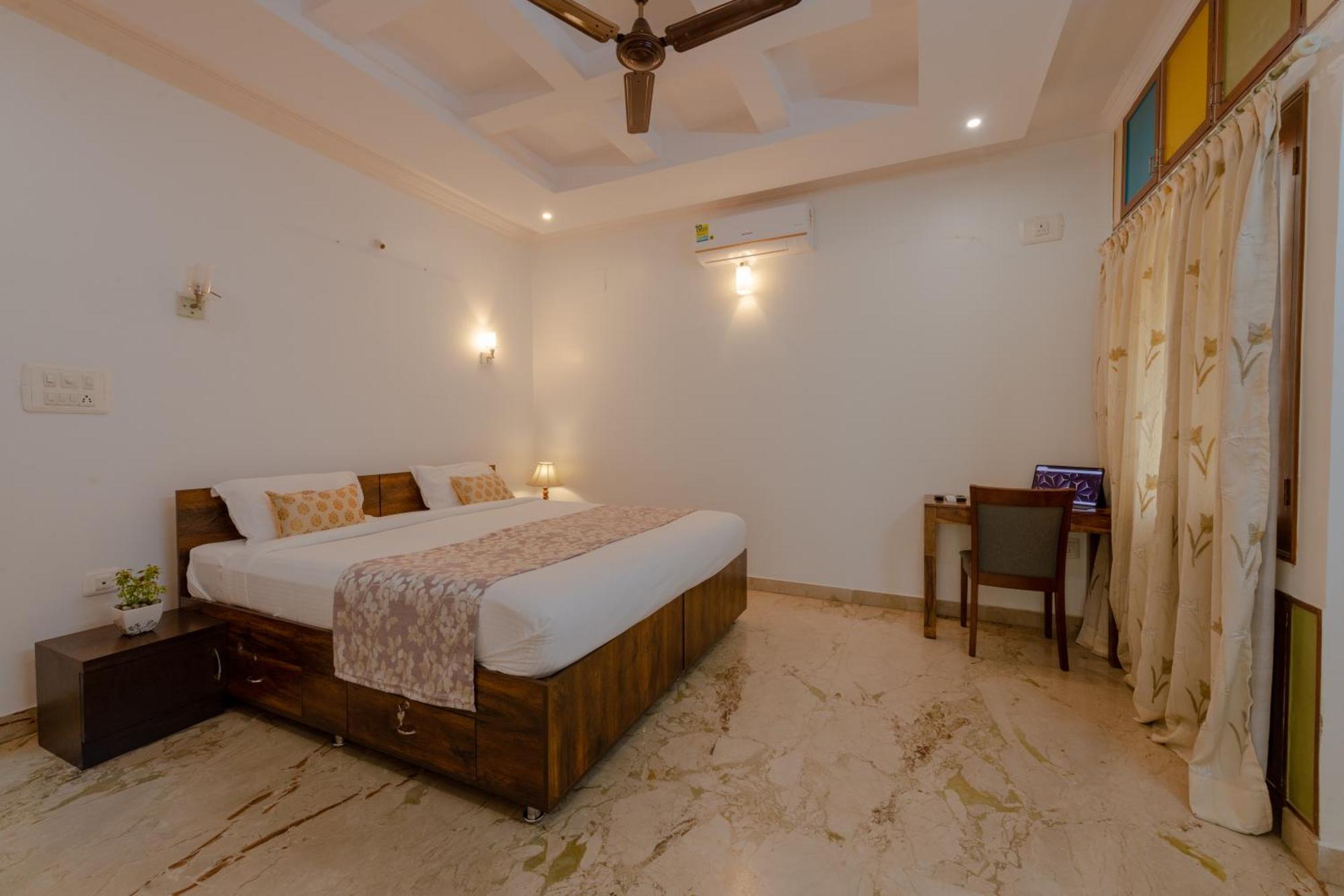 9c By Revkeys Guest house Bangalore
