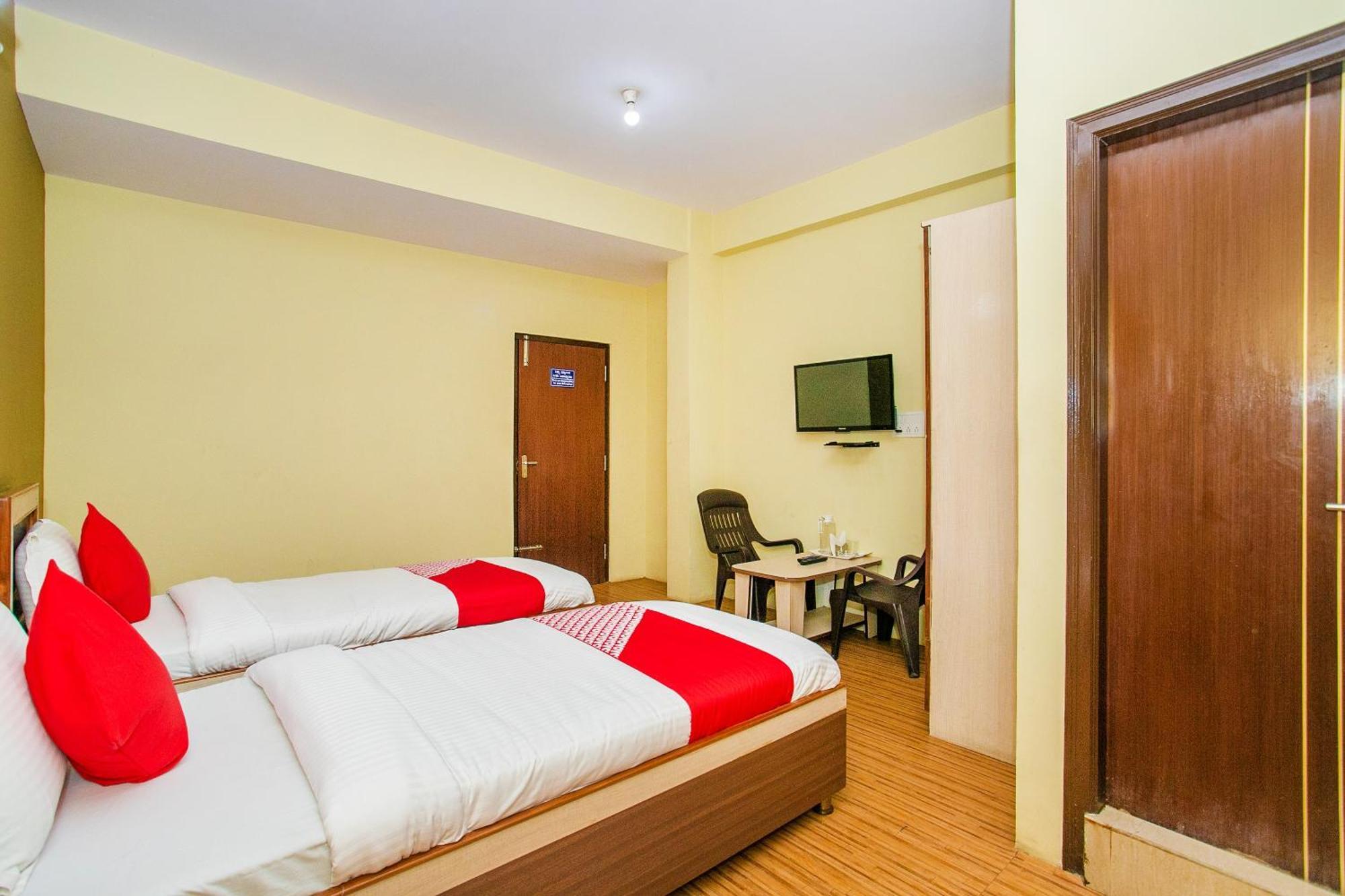 Hotel Oyo Flagship Alankar Residency Bangalore