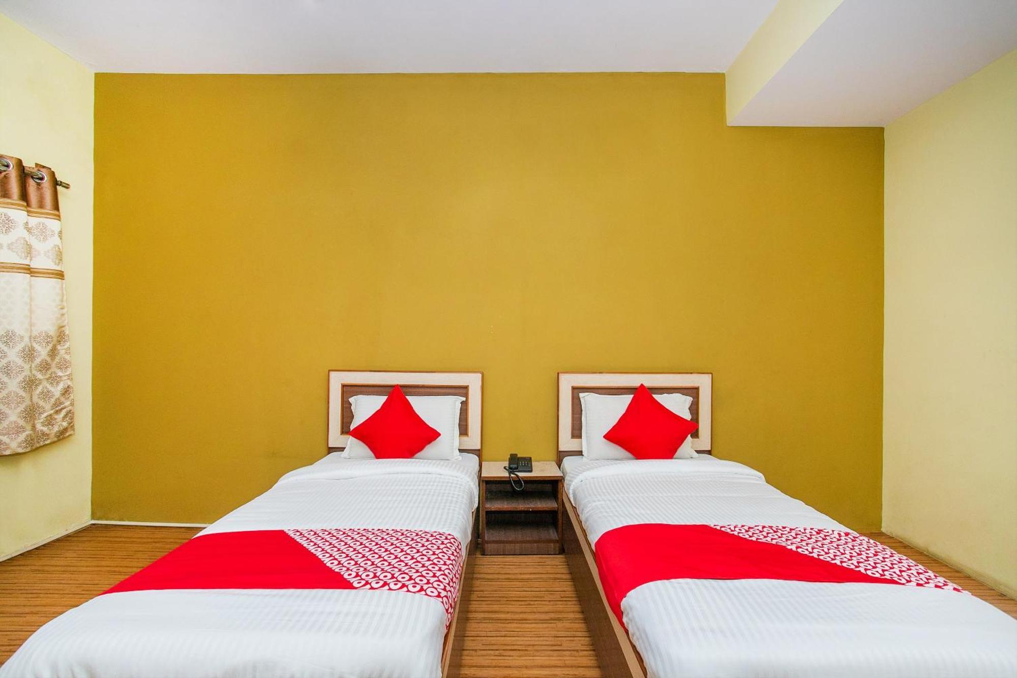 Oyo Flagship Alankar Residency Bangalore