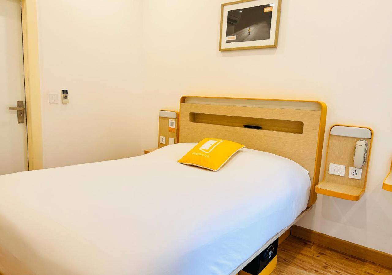 Bloomrooms @ Centre 3* Bangalore