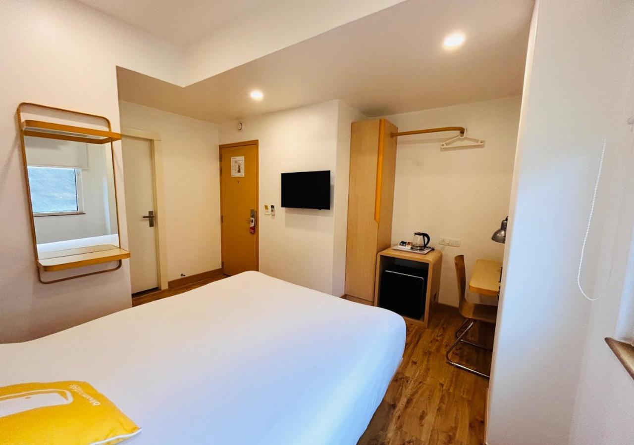 Bloomrooms @ Centre 3*