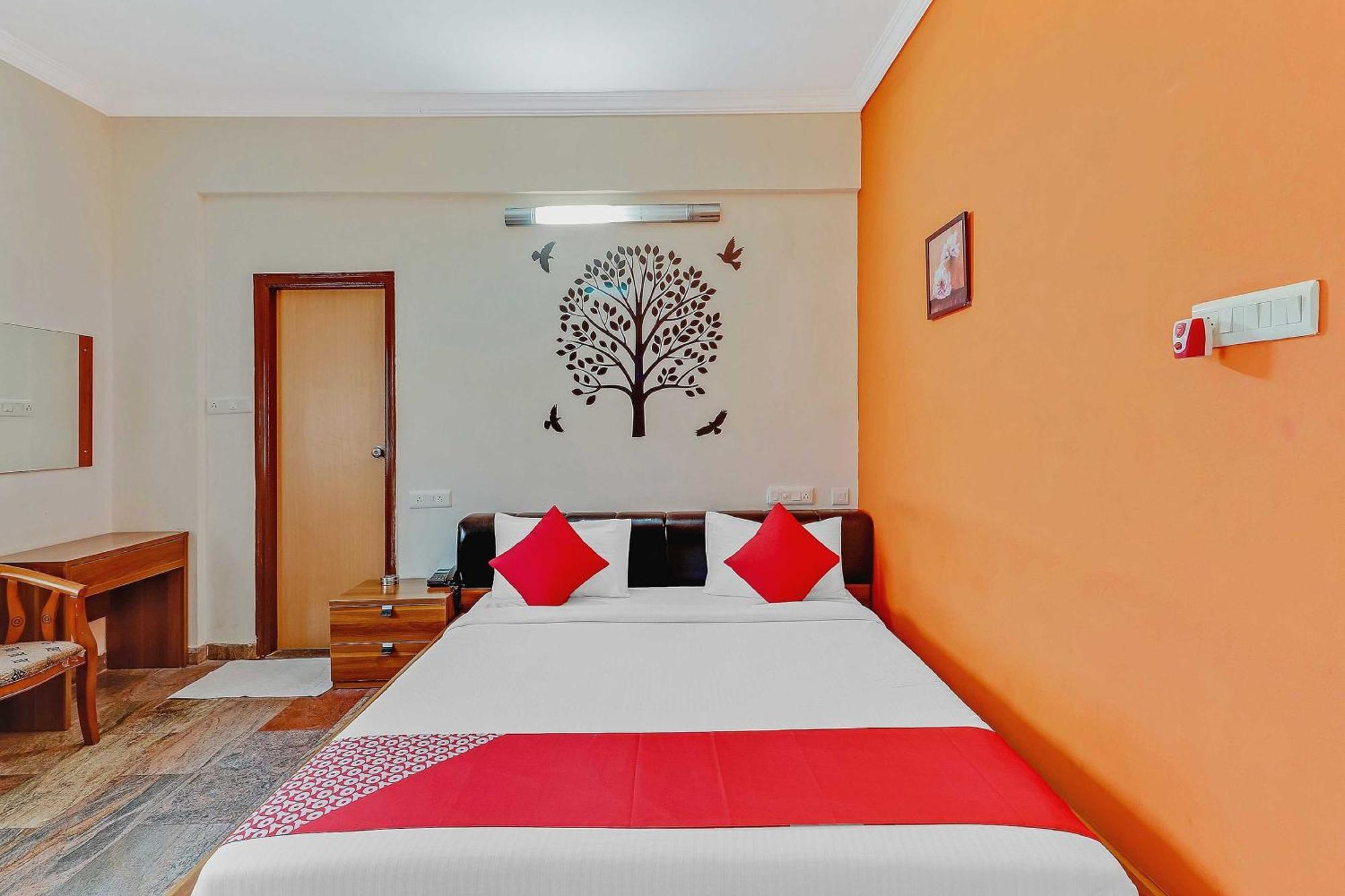 Super Collection O Goyal Residency Hotel