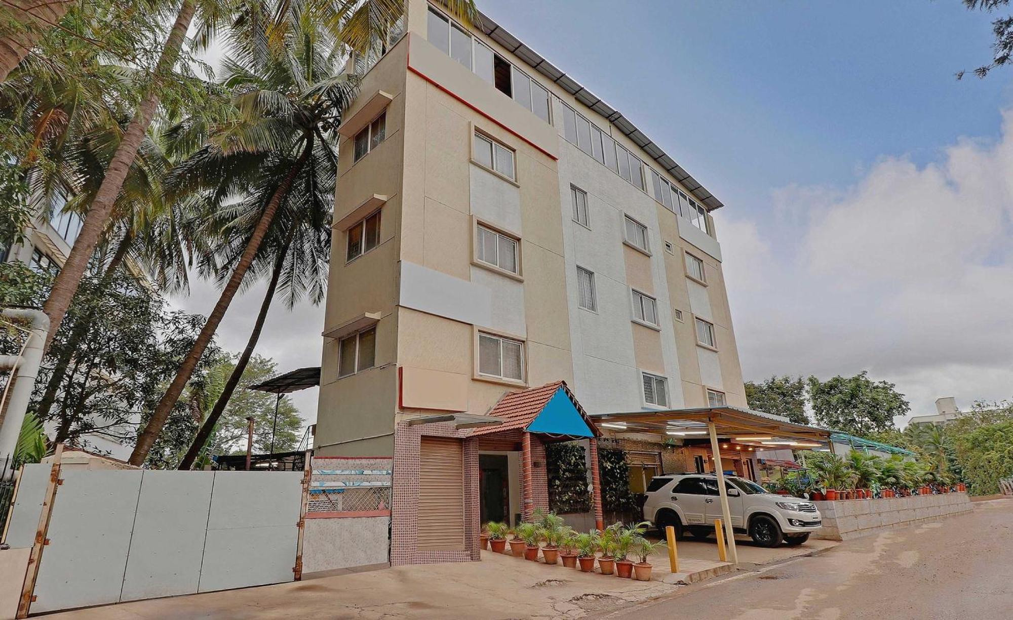 Hotel Super Collection O Goyal Residency