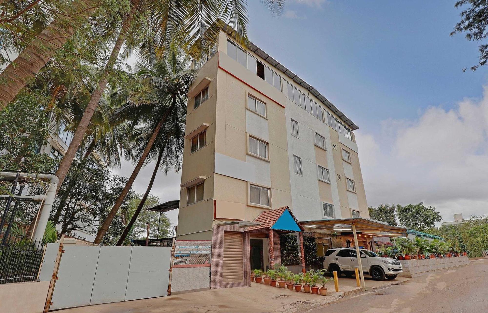 Super Collection O Goyal Residency Hotel