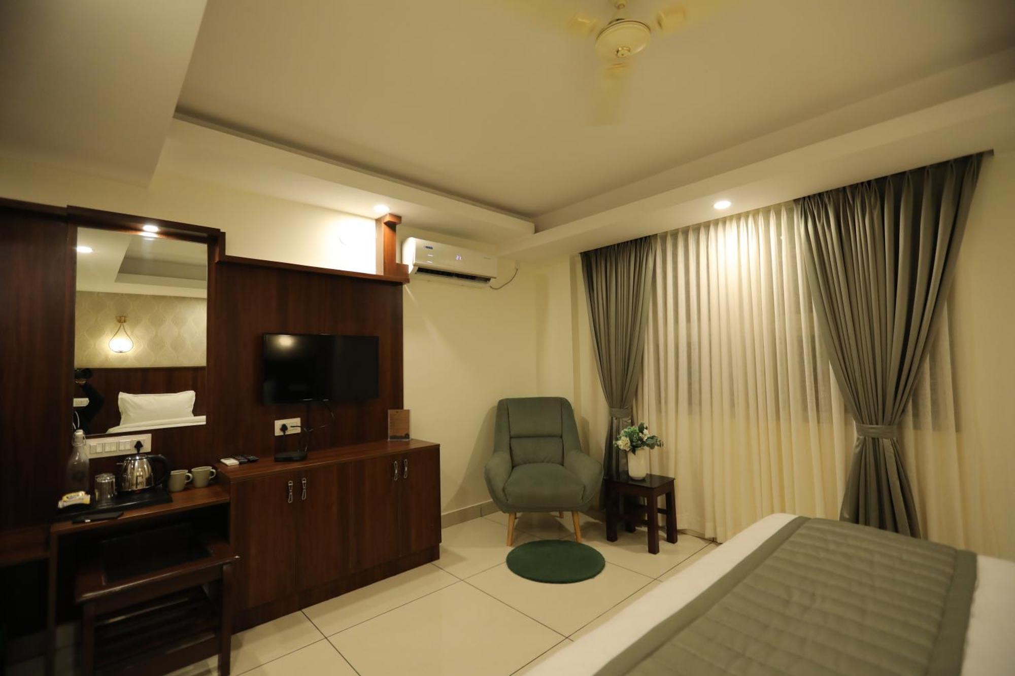 Hotel Earth