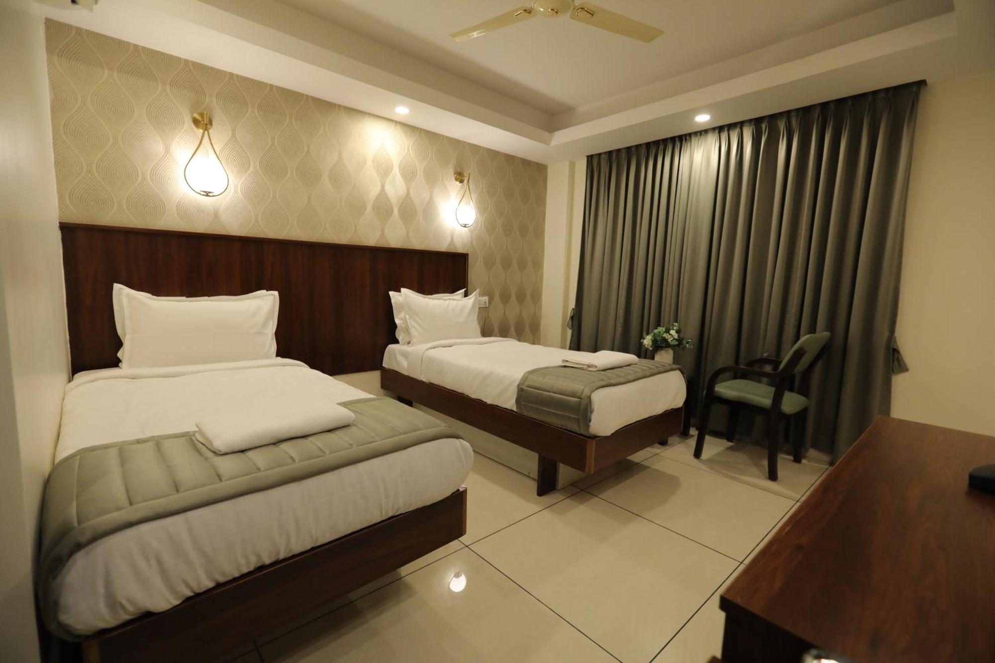 Earth Hotel