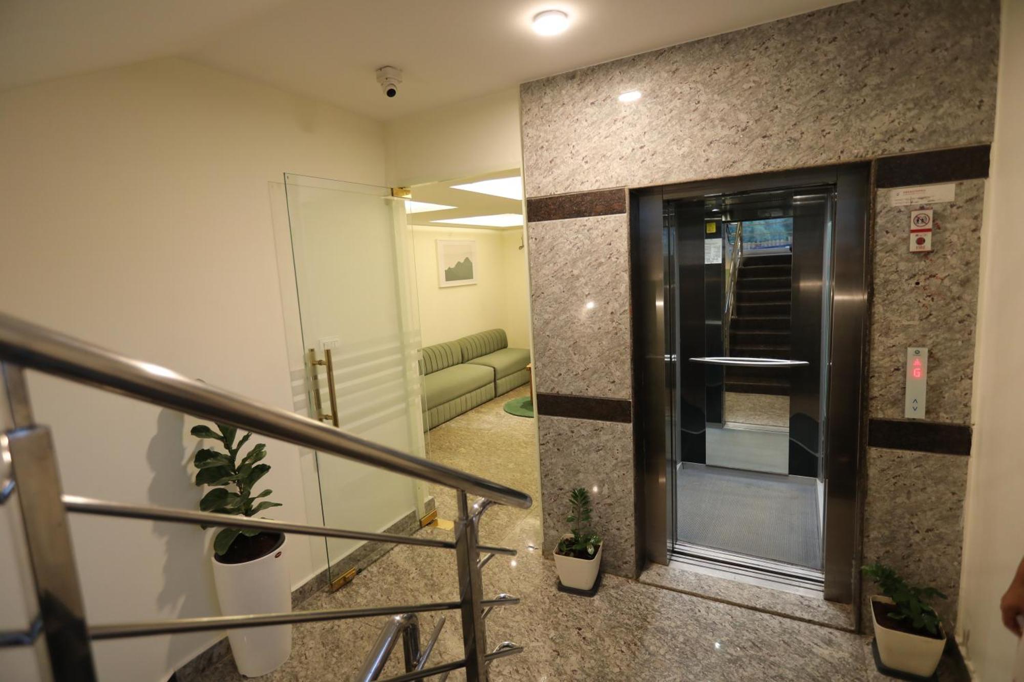 Earth Hotel Bangalore