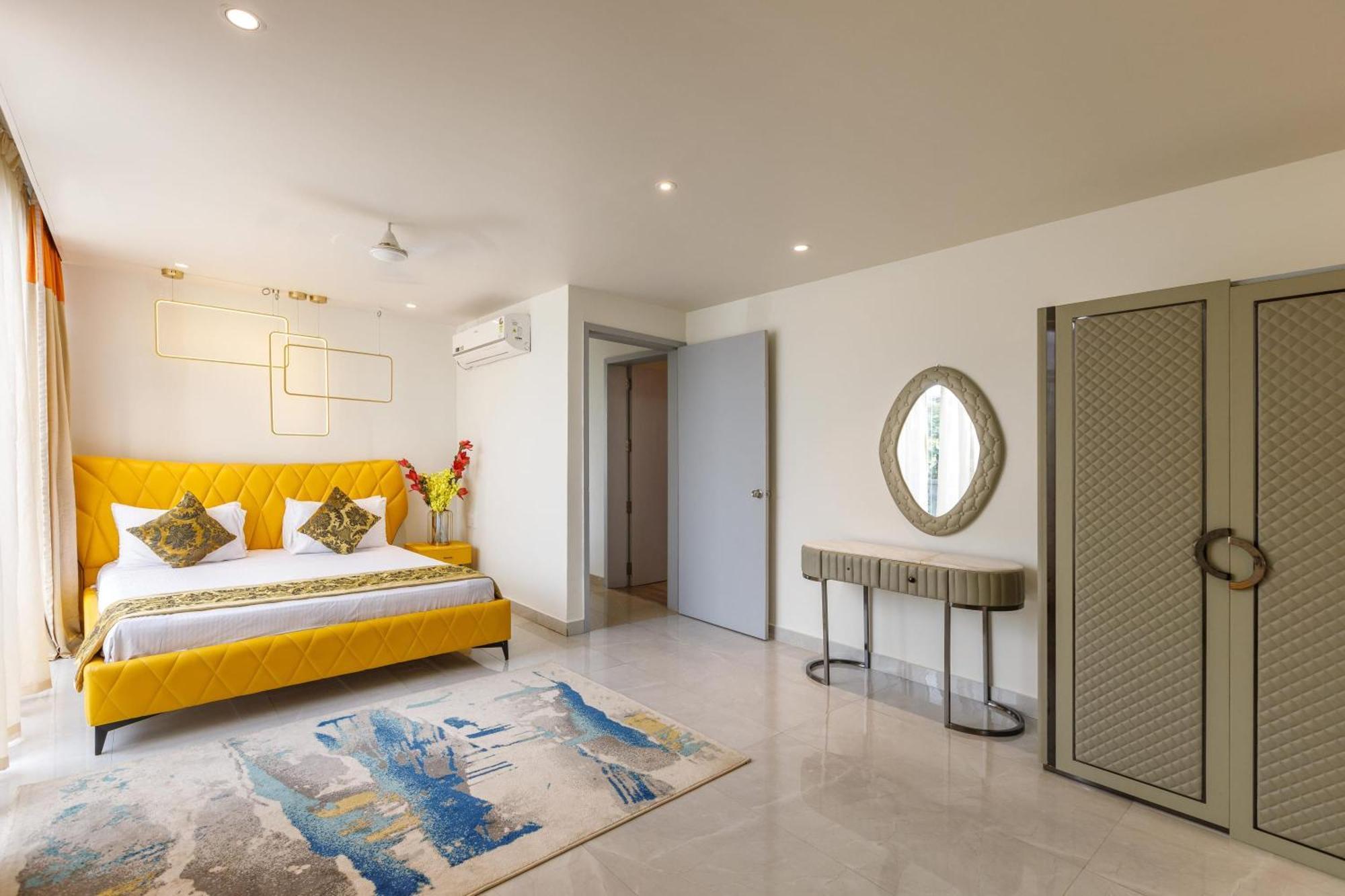 Glass Penthouse In Jayanagar 4th Block 15days Min