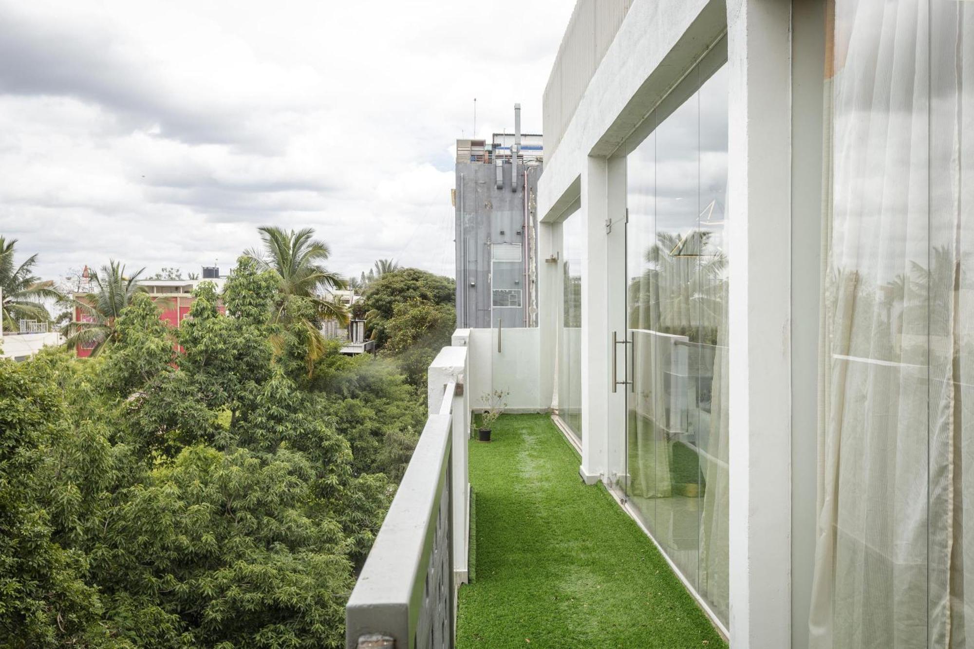 Glass Penthouse In Jayanagar 4th Block 15days Min * Bangalore