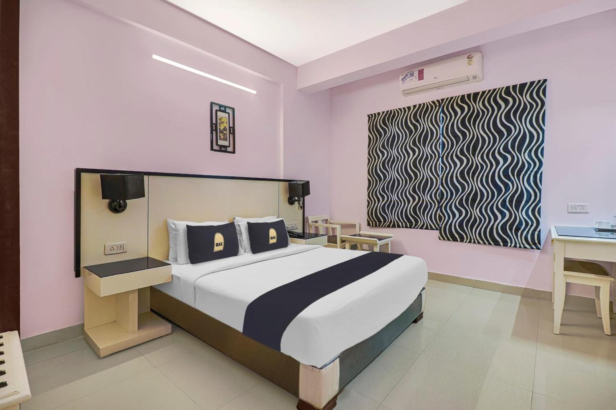 Hotel Collection O 29 Church's Near Cubbon Park Bangalore