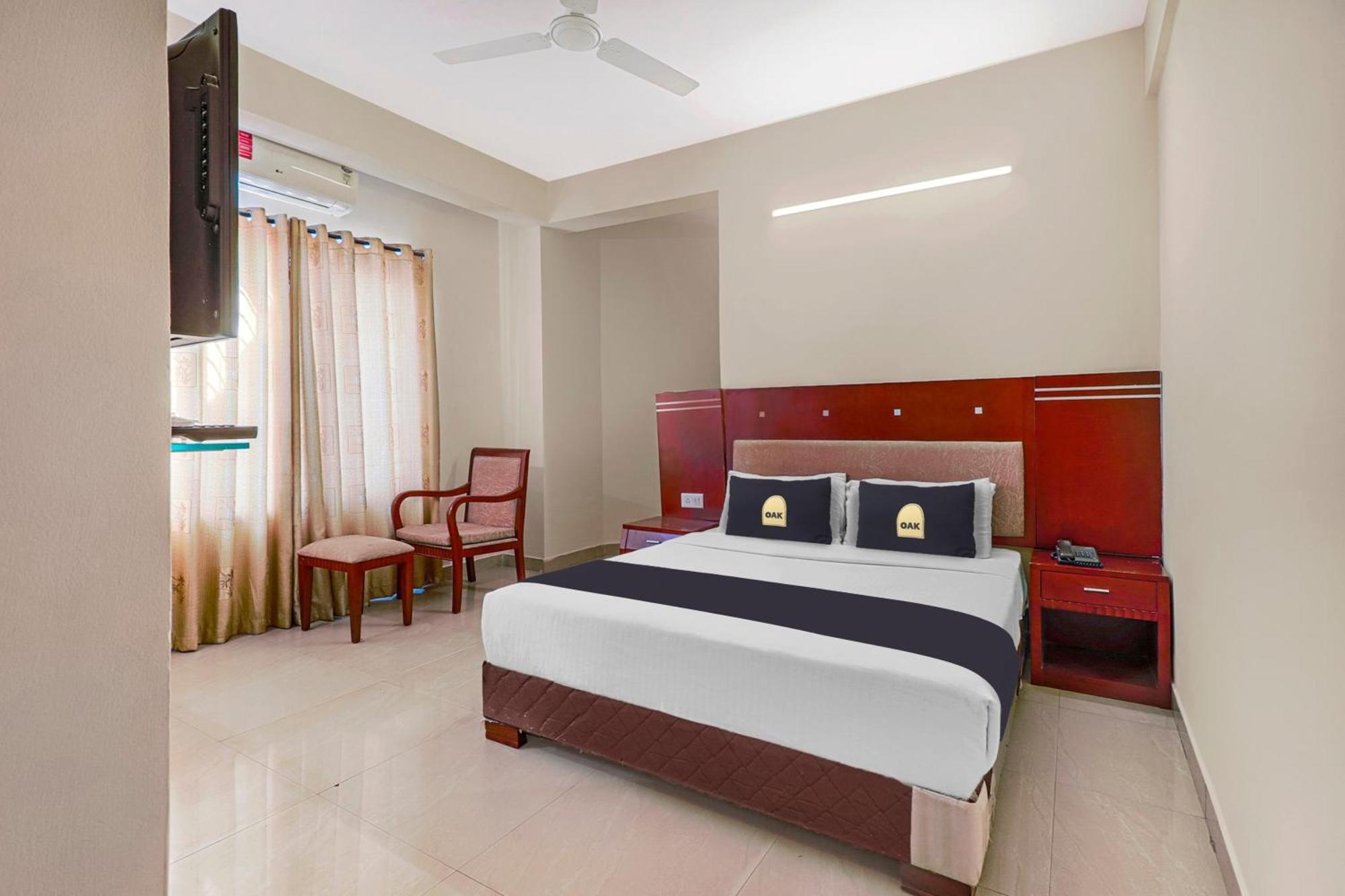 Collection O 29 Church's Near Cubbon Park 4*