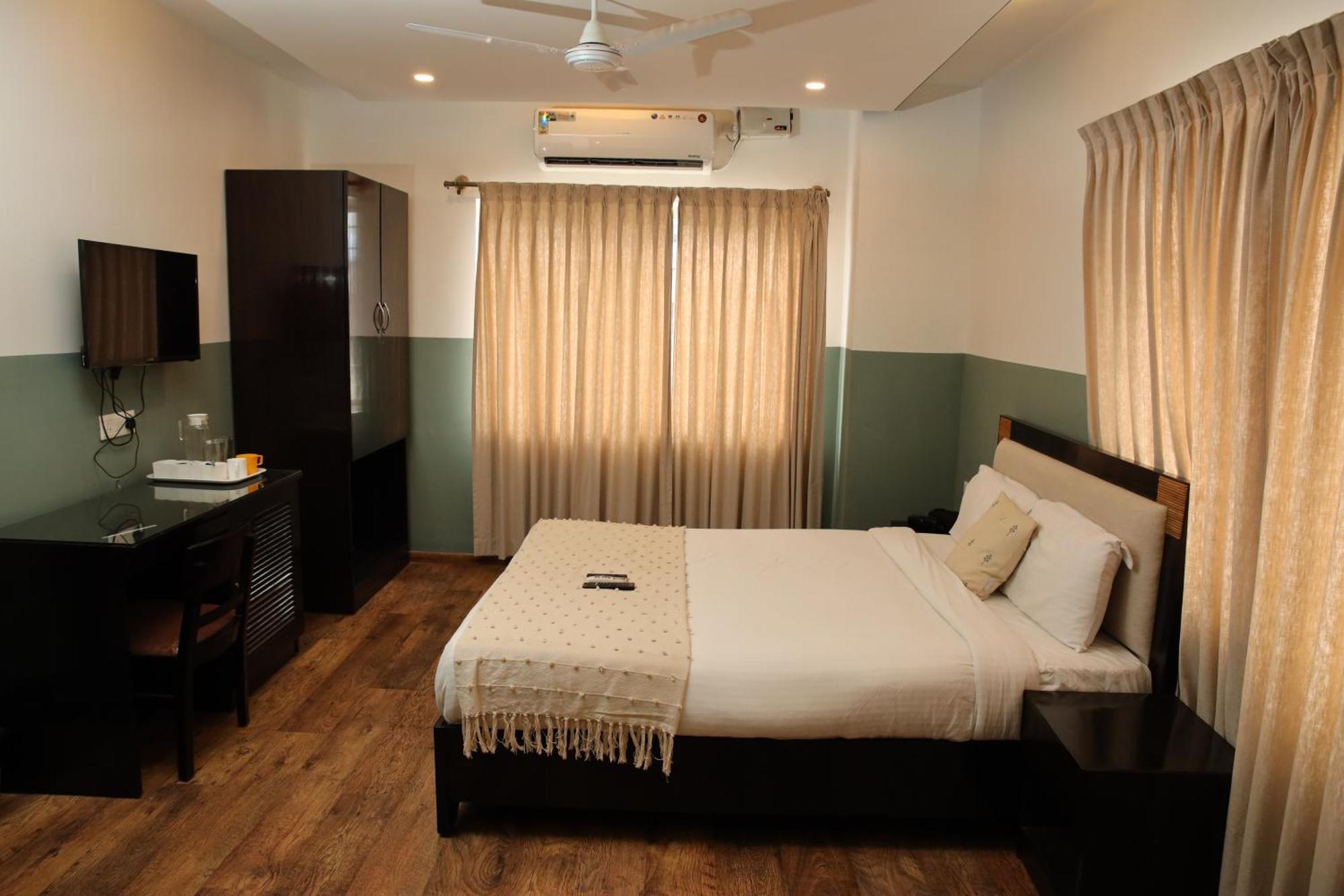 Hotel Olive Zip Road By Embassy Group 3*