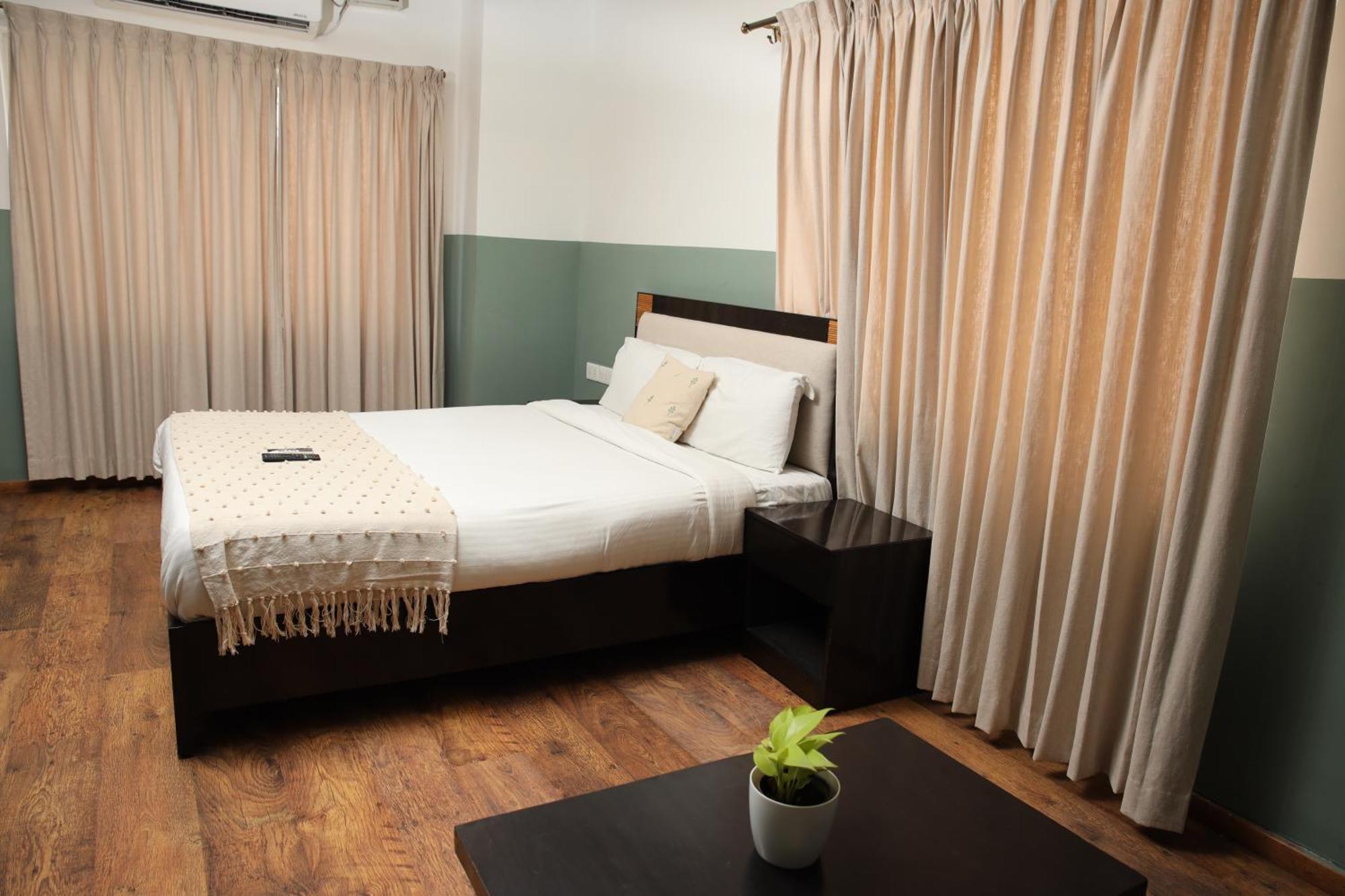 Hotel Olive Zip Road By Embassy Group 3*
