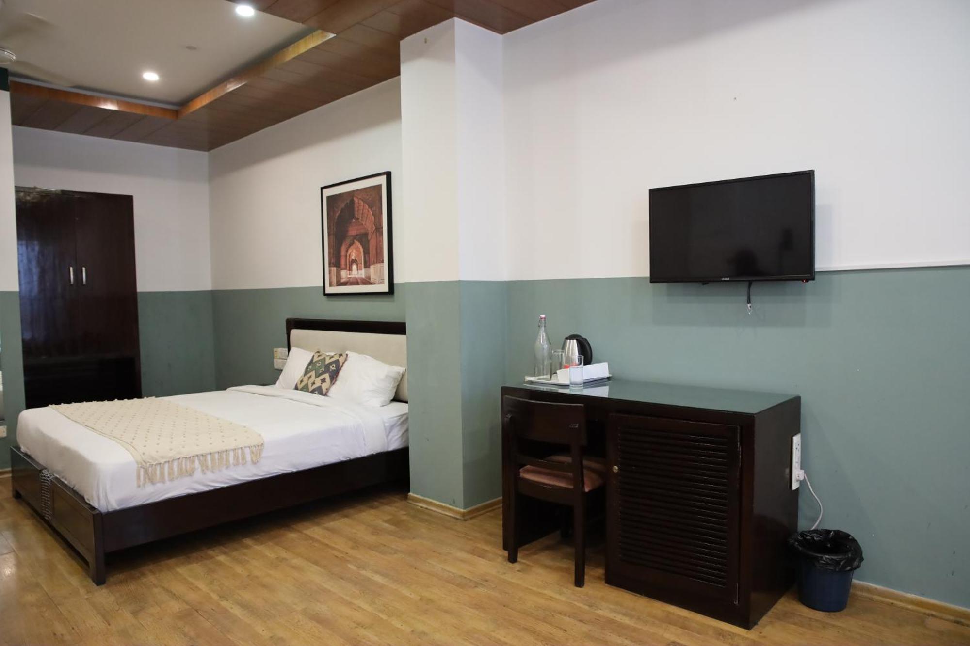 Hotel Olive Zip Road By Embassy Group 3*