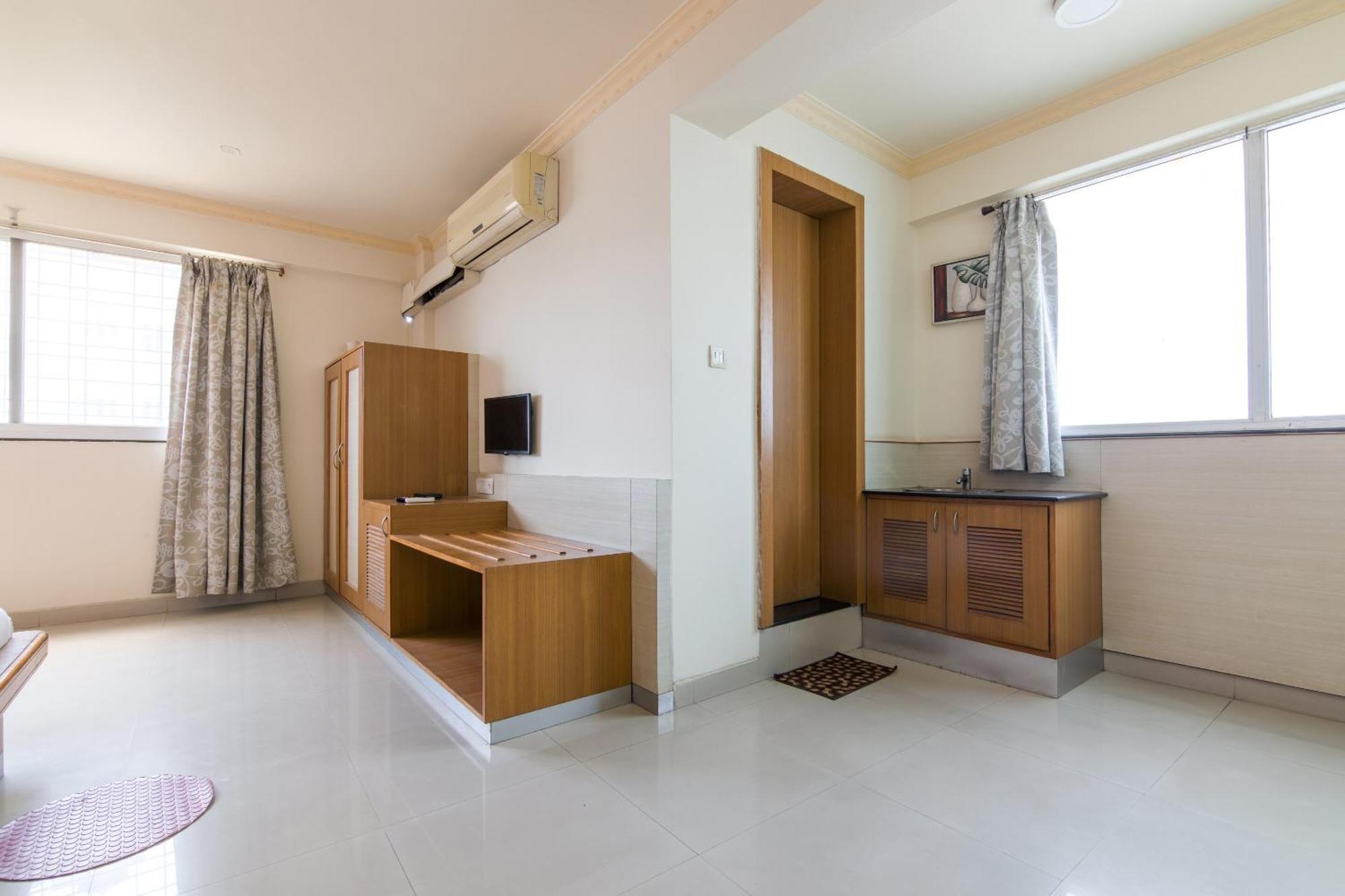 Hotel Flagship Aayush Corporate Near Nexus Mall Koramangala 3*