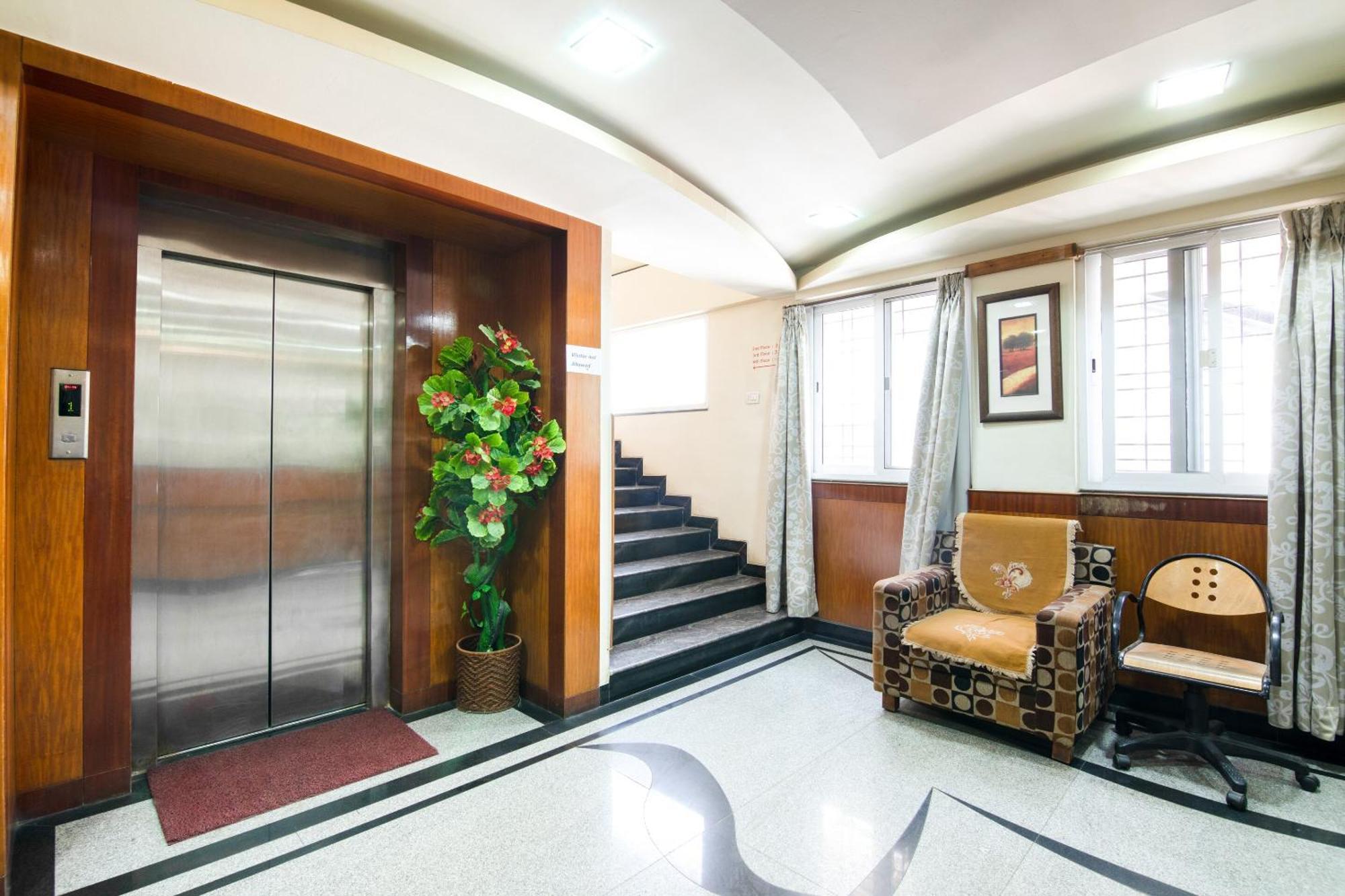 Flagship Aayush Corporate Near Nexus Mall Koramangala Hotel 3*