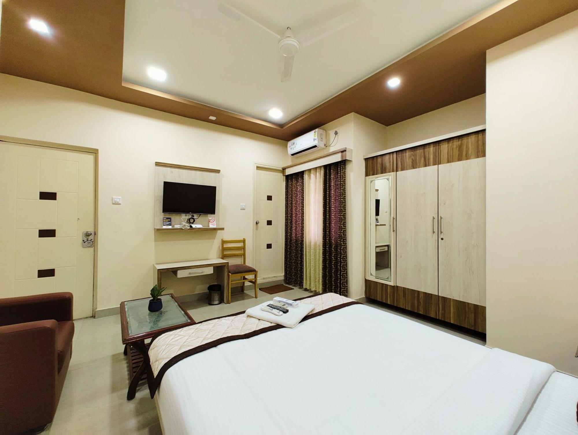 Bluemoon Comforts 3* Bangalore