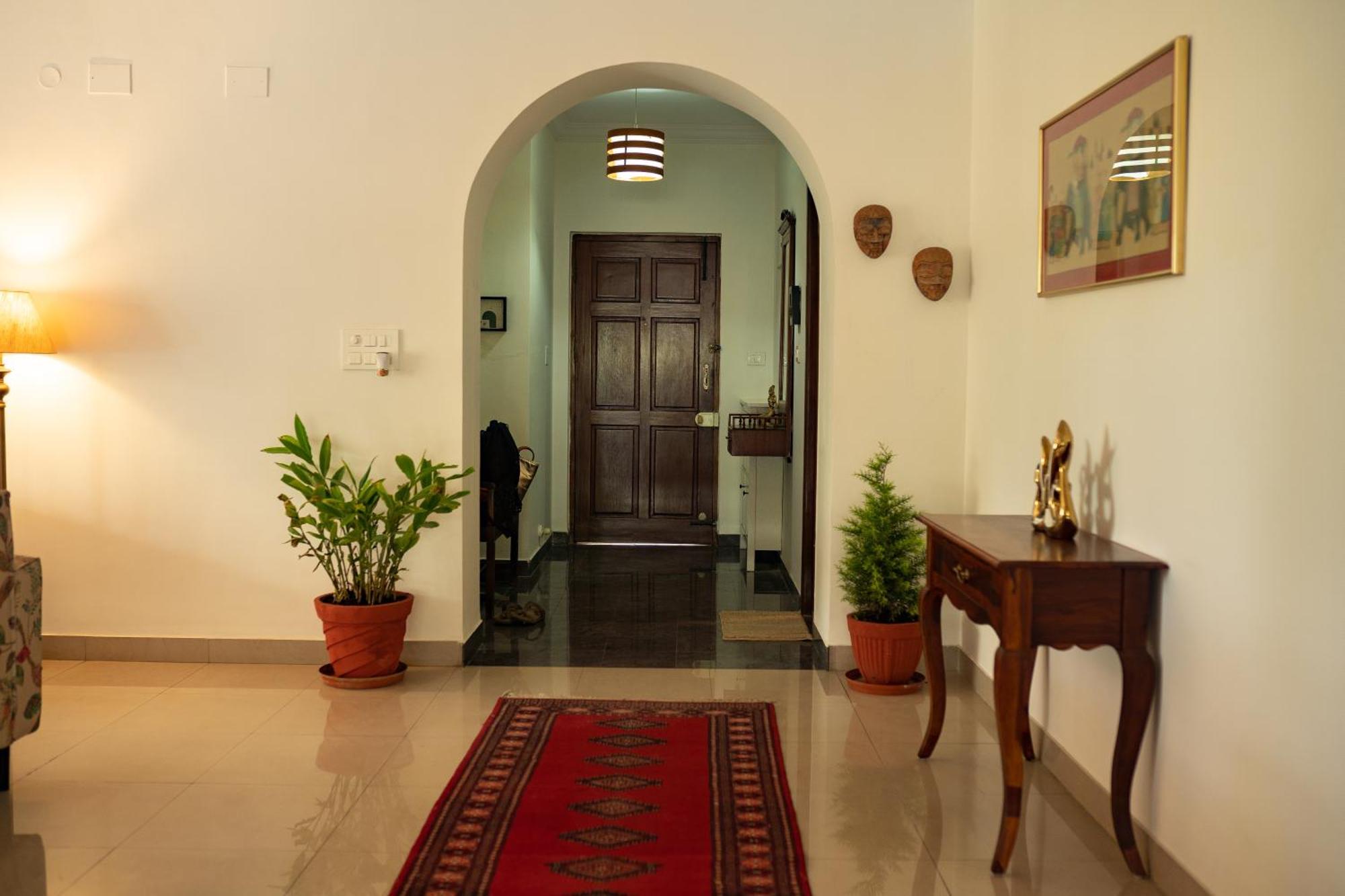 Luho 206 Bed & Breakfast Bangalore