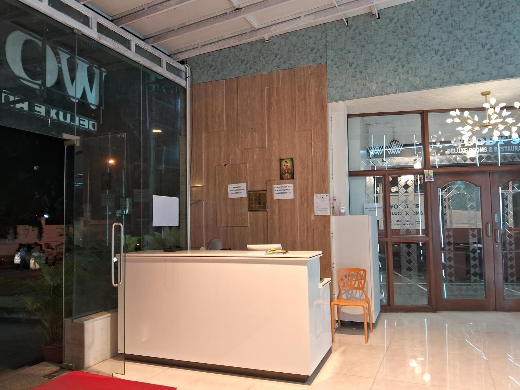Hotel Woody's 2*