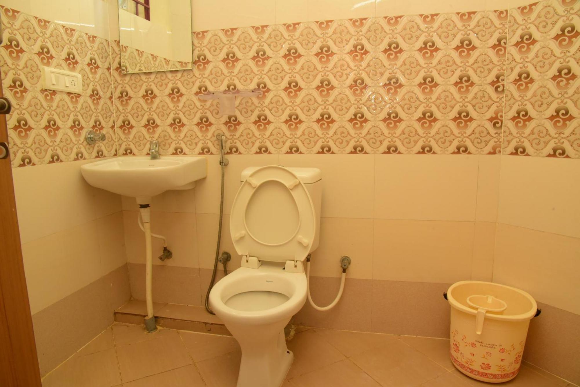 Royalwood Deluxe
