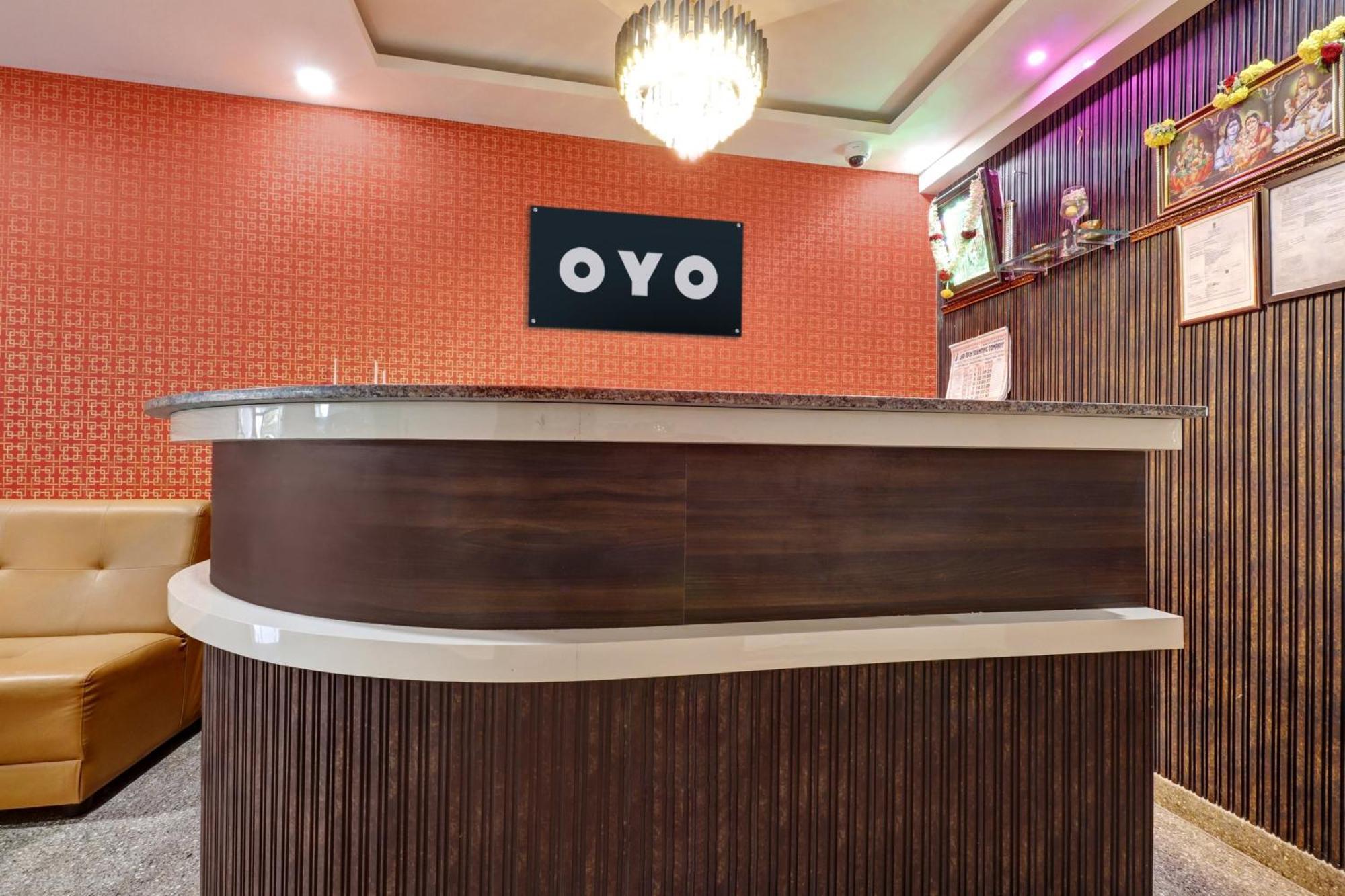 Hotel O J.k. & 4*