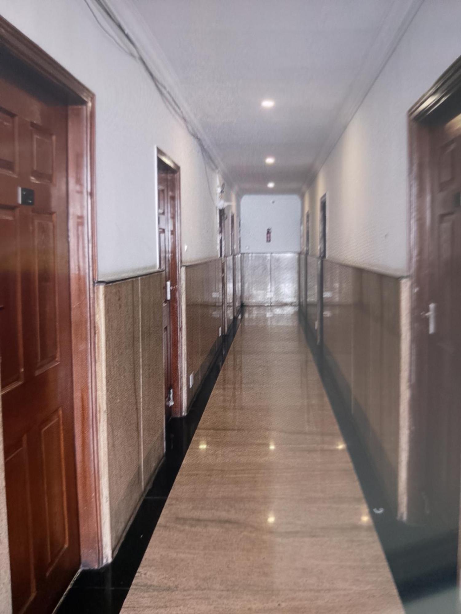 Oyo 12261 Victorian Comforts Aparthotel Bangalore