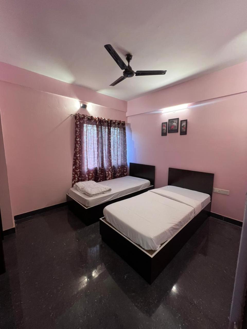 Apartment Ghar No 102 *