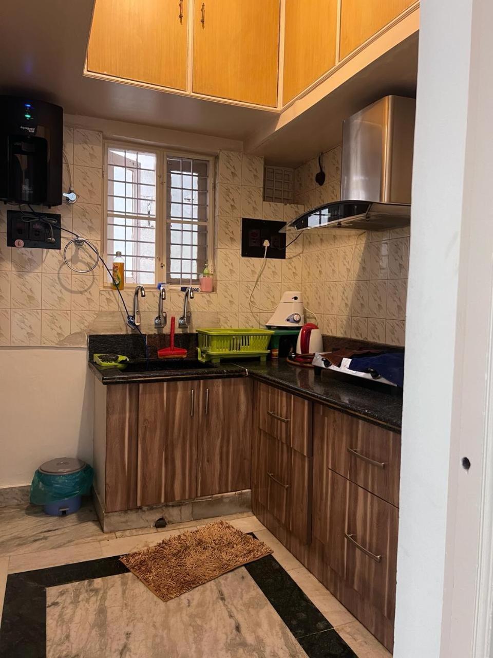 Holiday home 2bhk With Parking & Ample Space *