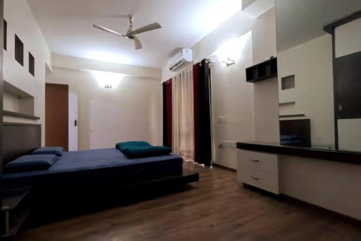 Apartment Elegant 3bhk Flat With Garden Bangalore