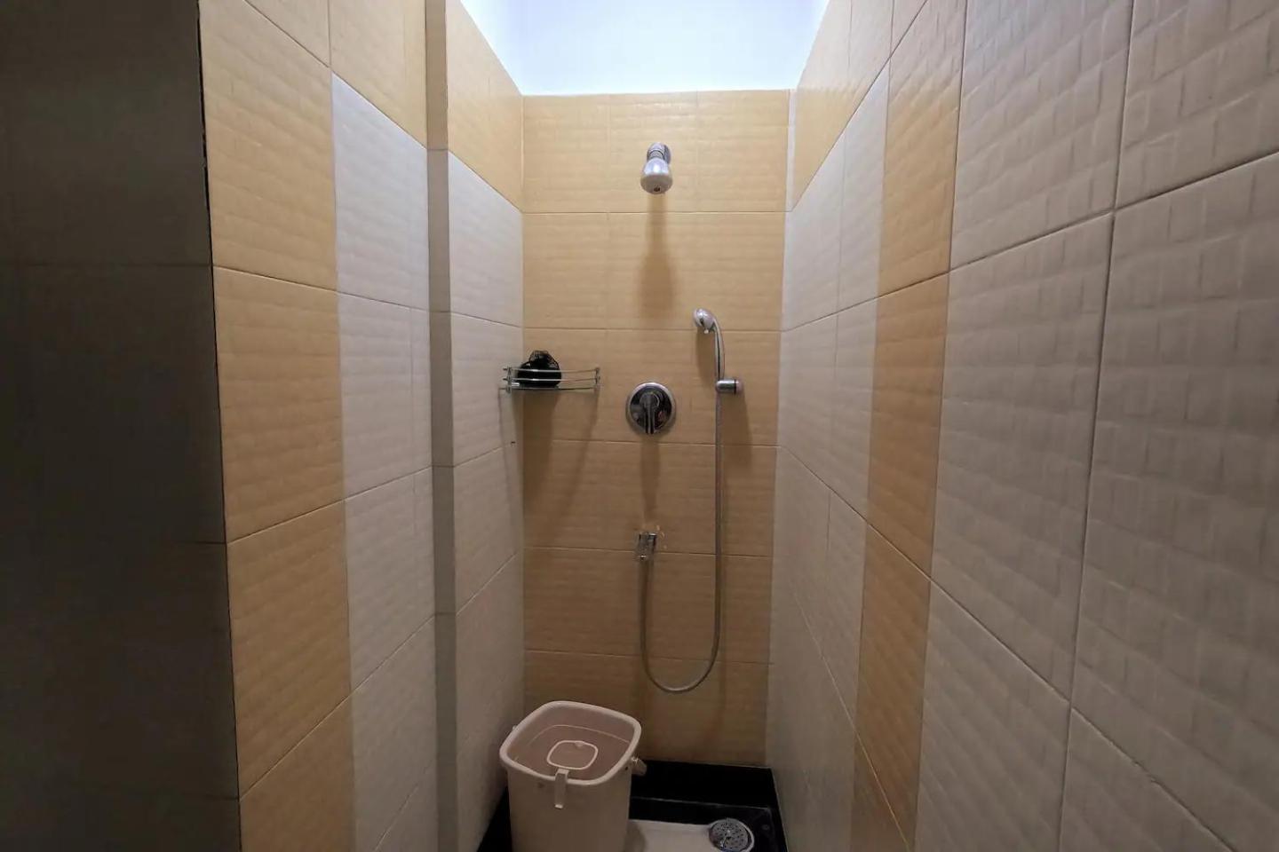 Elegant 3bhk Flat With Garden Apartment
