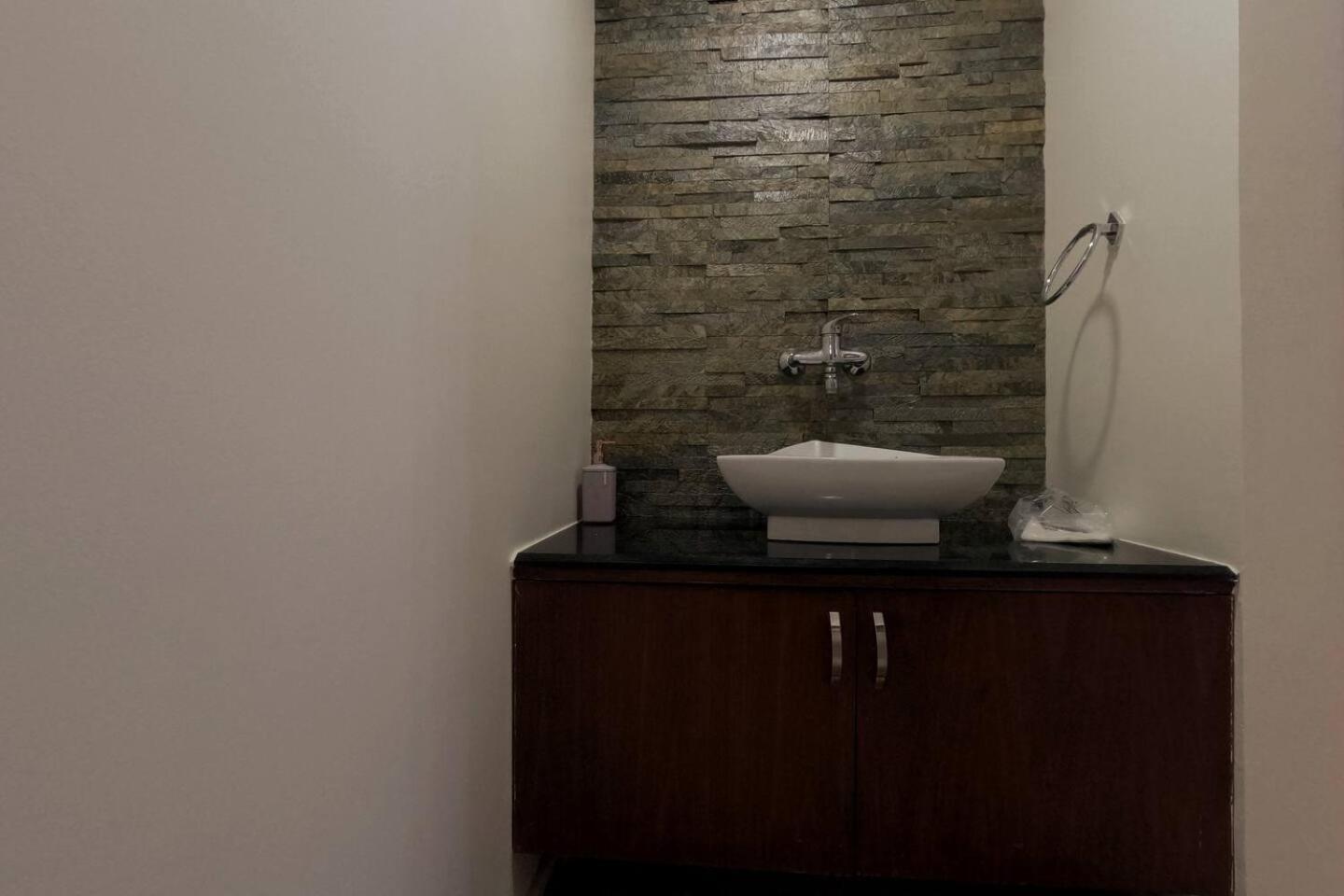 Elegant 3bhk Flat With Garden * Bangalore