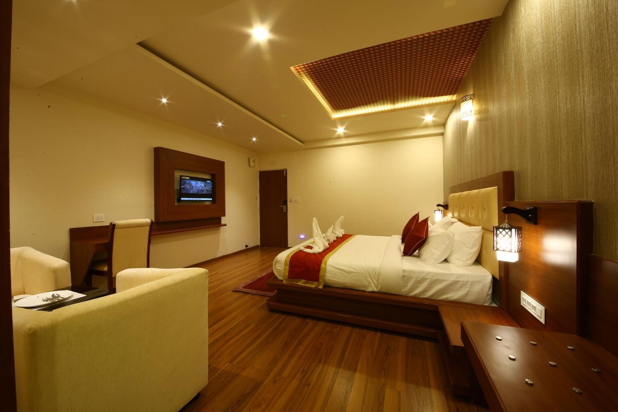 Royal Hotel