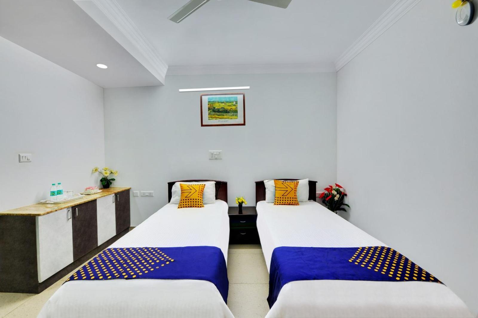 Yahweh Hotel