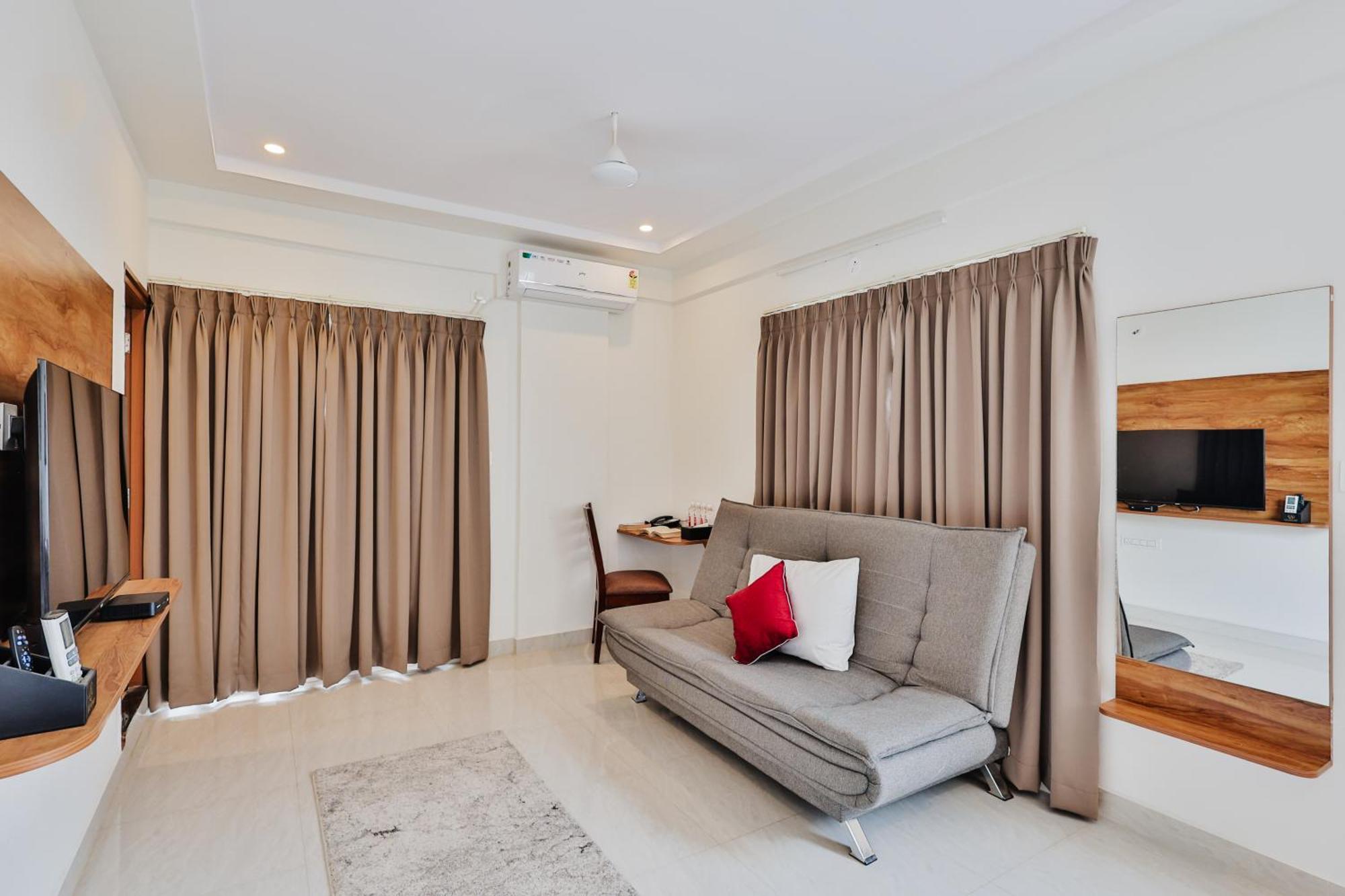 Hotel The Boutique - Manyata Tech Park