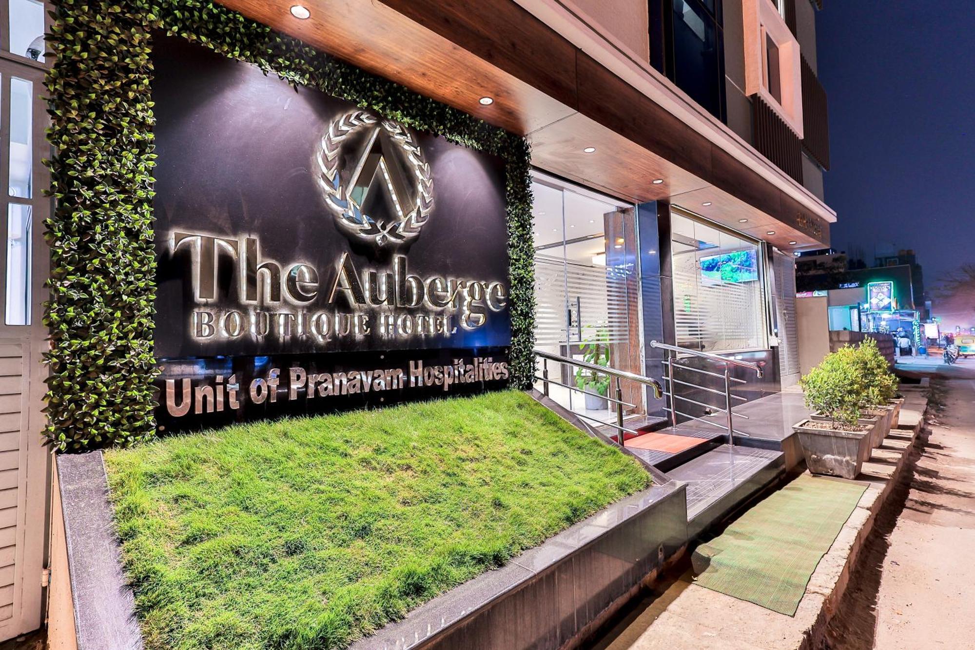 Hotel The Boutique - Manyata Tech Park