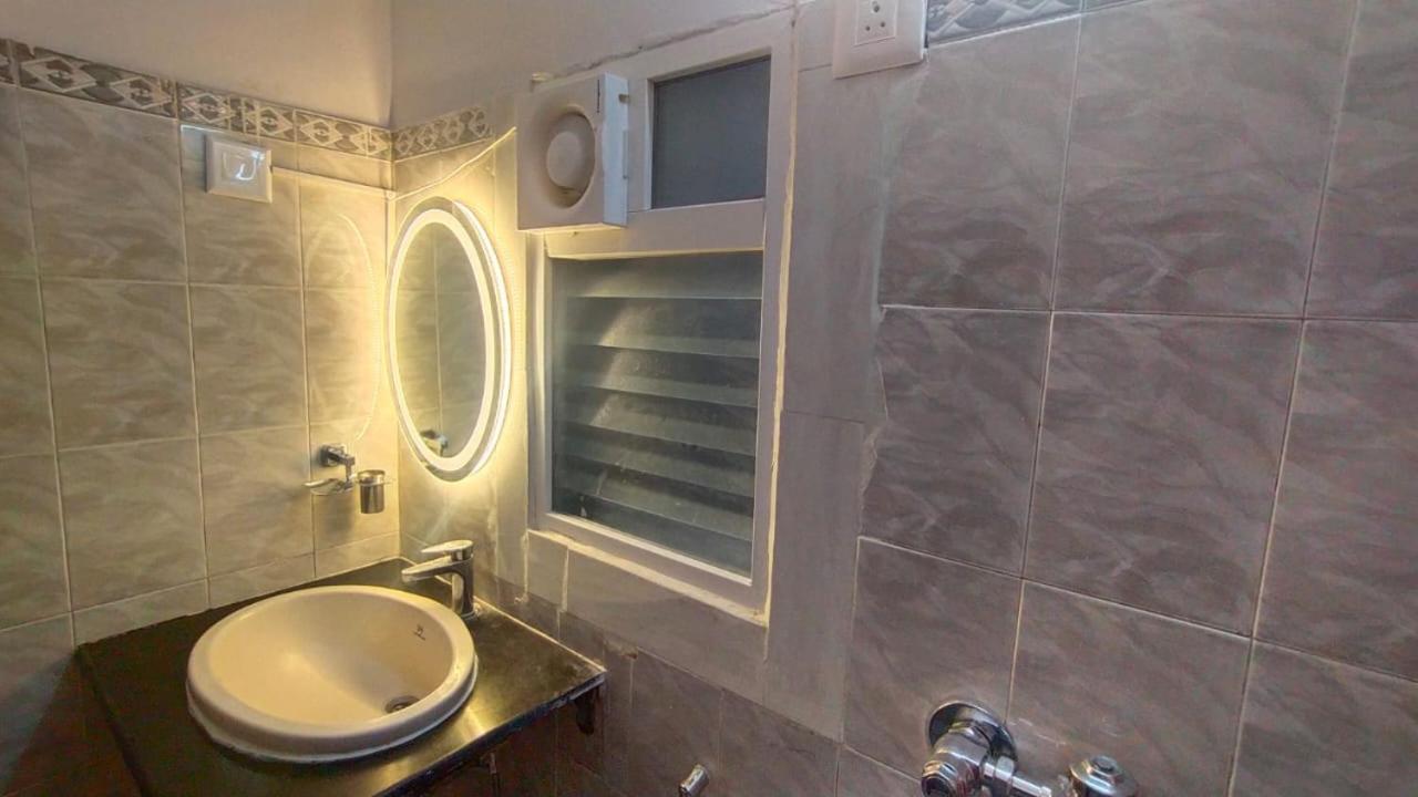 Service In Richmond Road Apartment Bangalore