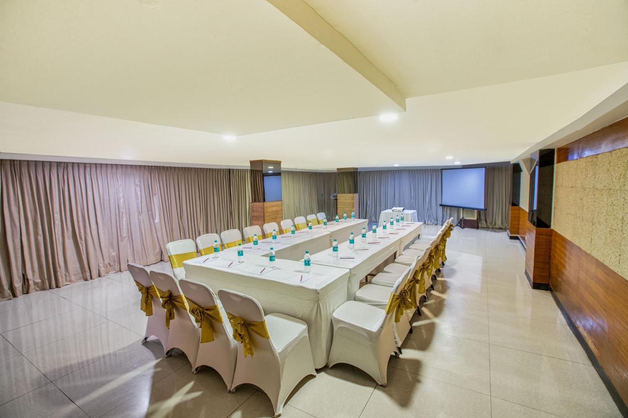 Monarch Brigade Road Hotel Bangalore