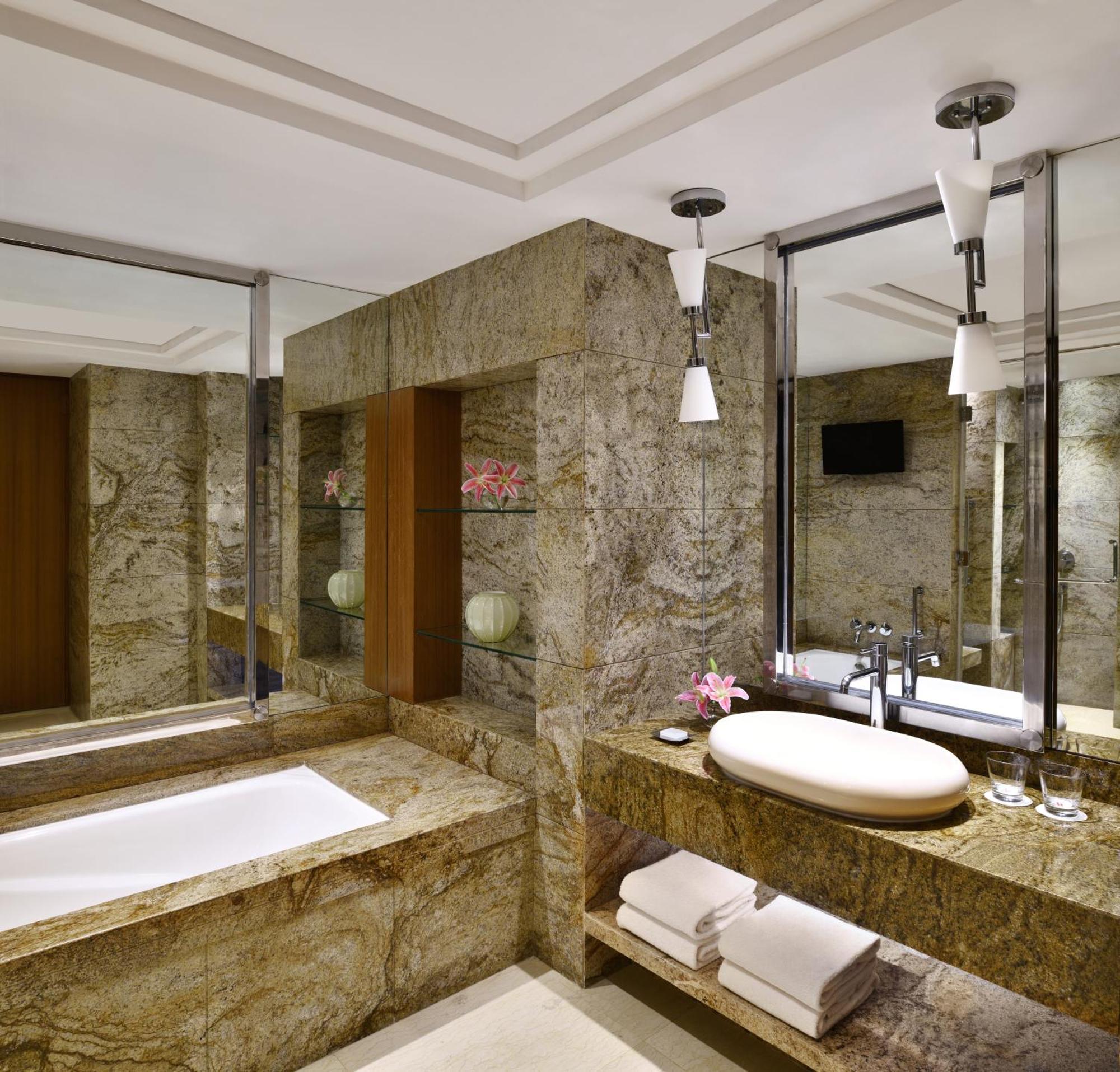 Marriott Whitefield 5*