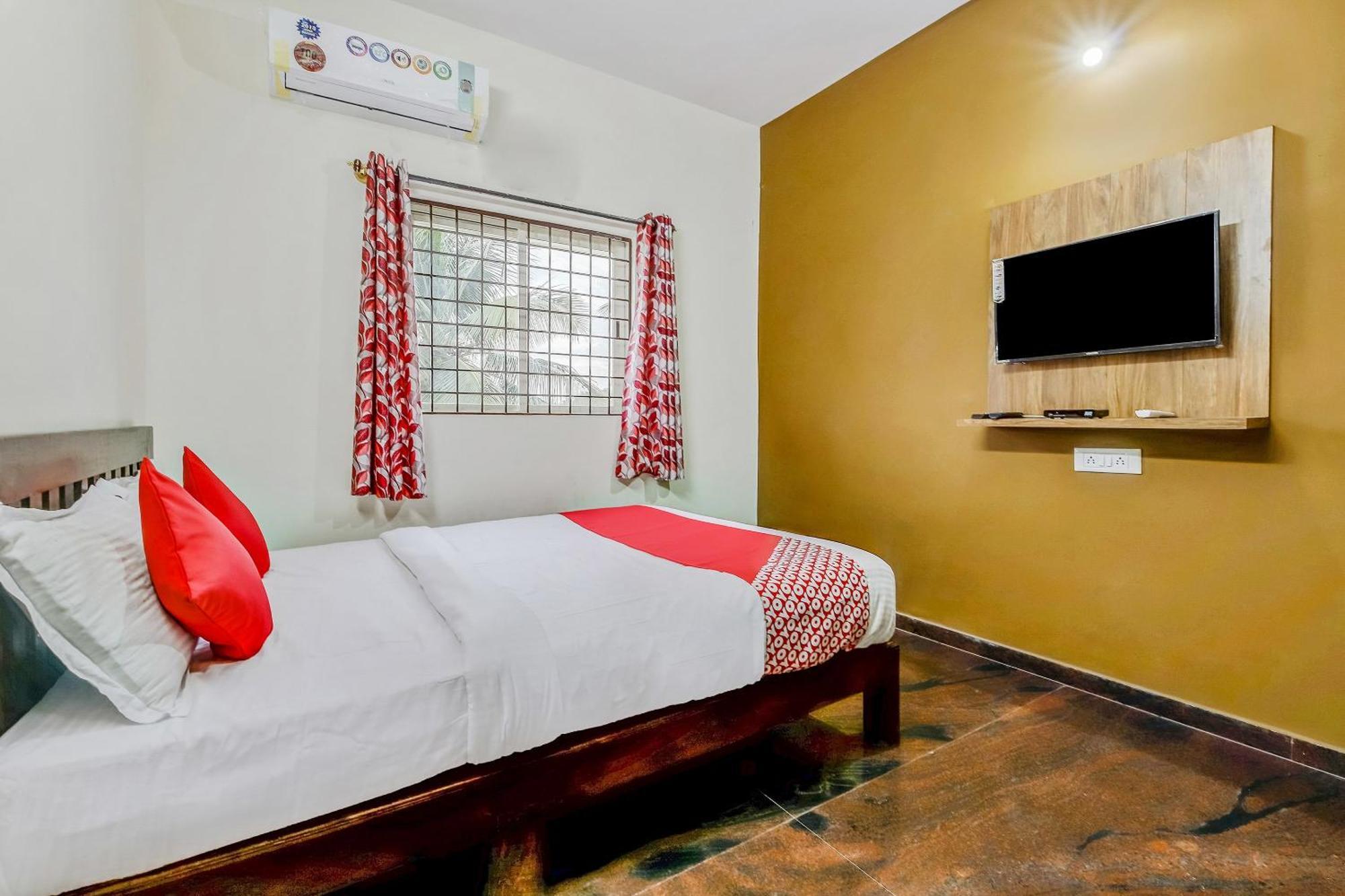 Oyo Royal King Hotel Bangalore