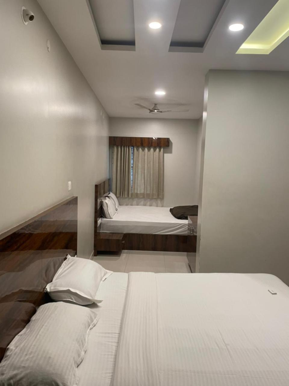 Hotel Ss Crown