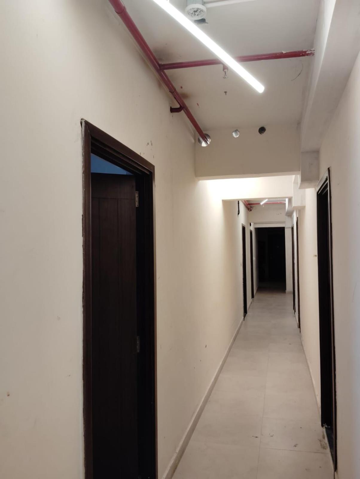 Skyview 1 Bhk 30th Floor For Families Only Apartment *
