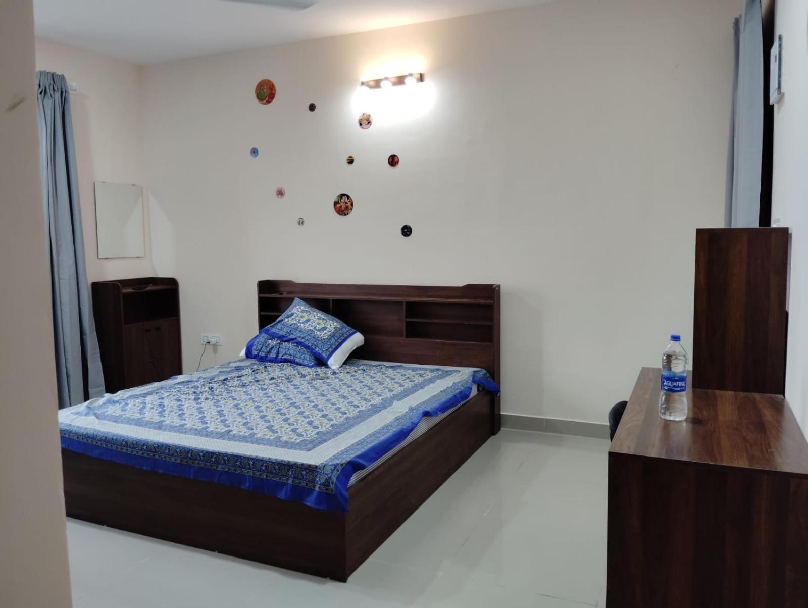 Skyview 1 Bhk 30th Floor For Families Only