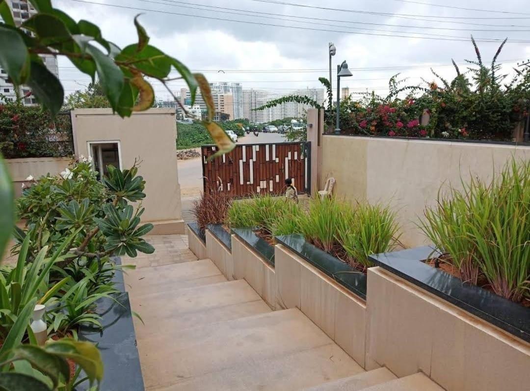 Entire 3 Bhk Corporate Service Manyata Tech Park Hebbal *